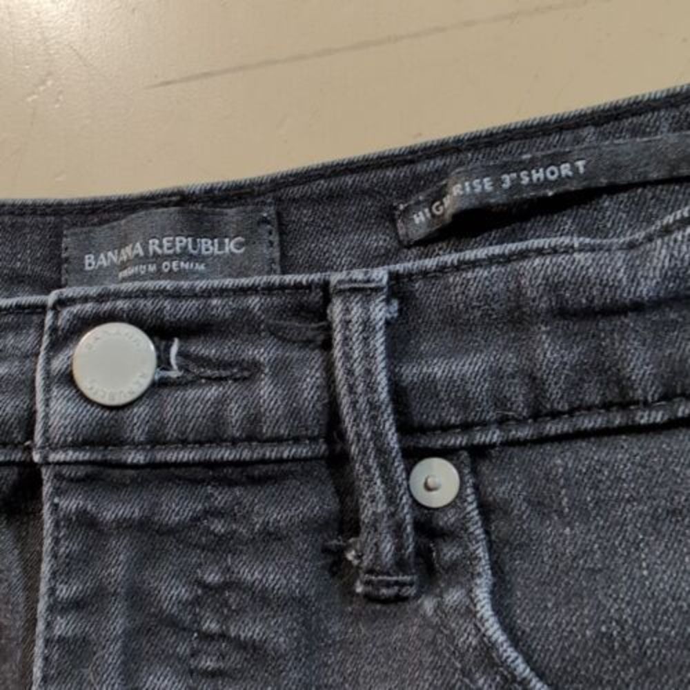Banana Republic Women's High Rise 3" Denim Cutoff Jeans Shorts 30 Waist V2